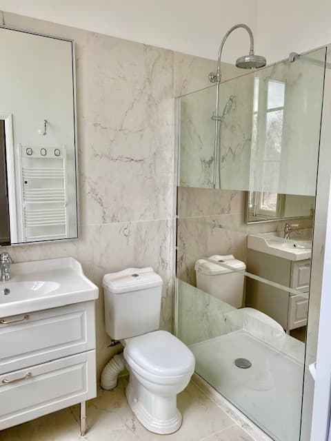 Magnifique appartement dans château au Nord d'Aix en Provence - Photo 6