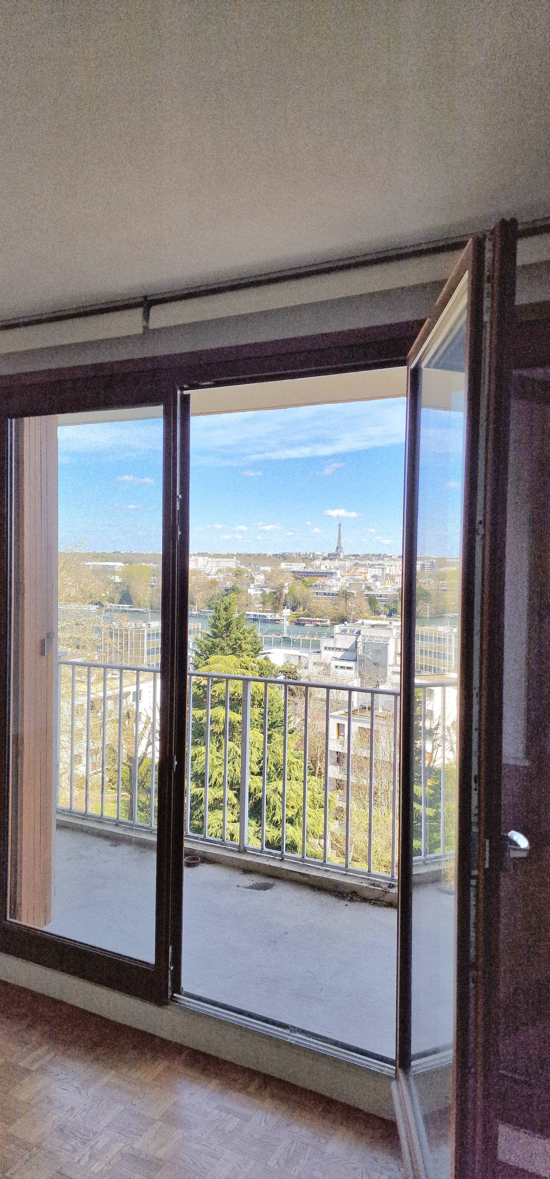 GRAND APPARTEMENT T2 AVEC BALCONS PARKING ET CAVE - Photo 2