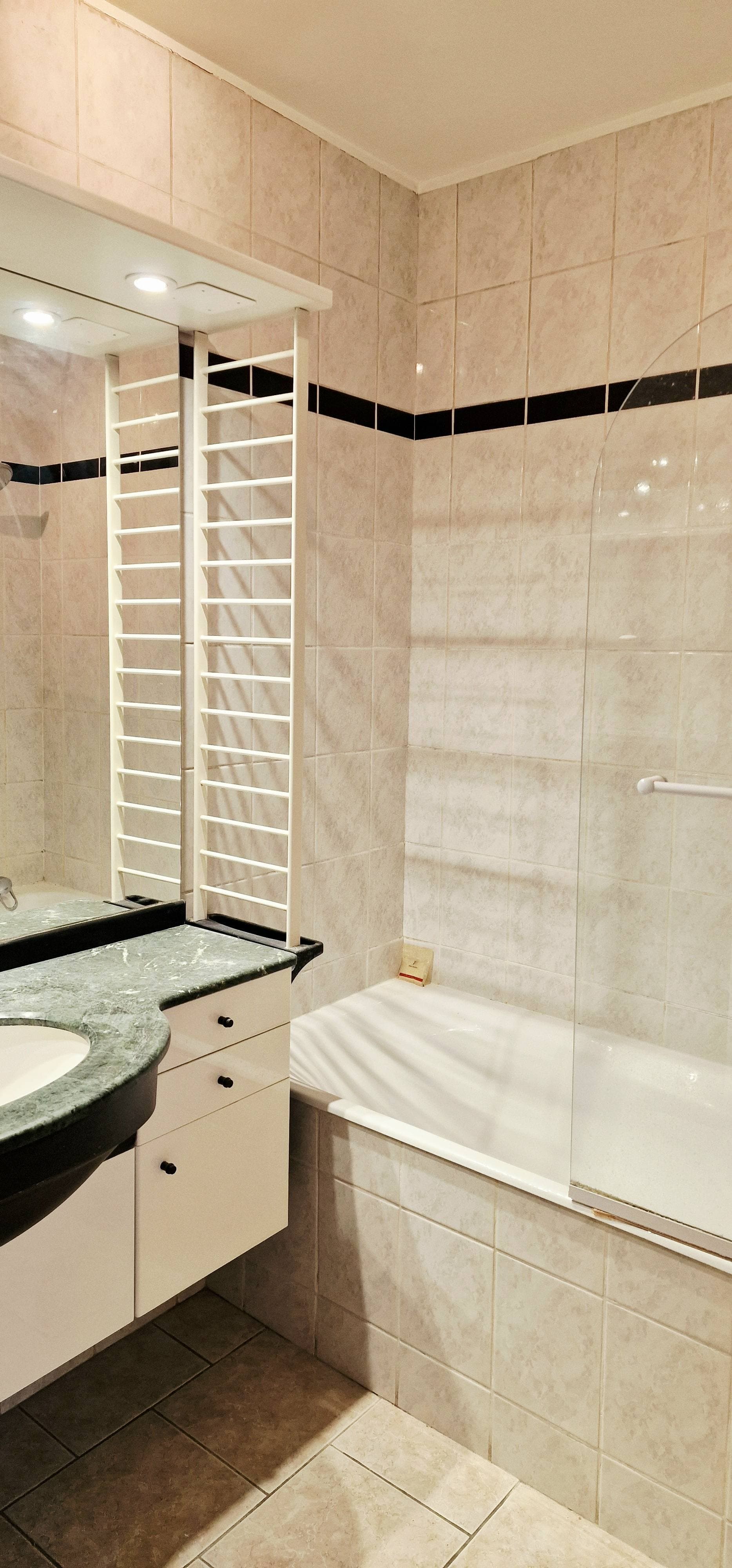 GRAND APPARTEMENT T2 AVEC BALCONS PARKING ET CAVE - Photo 5