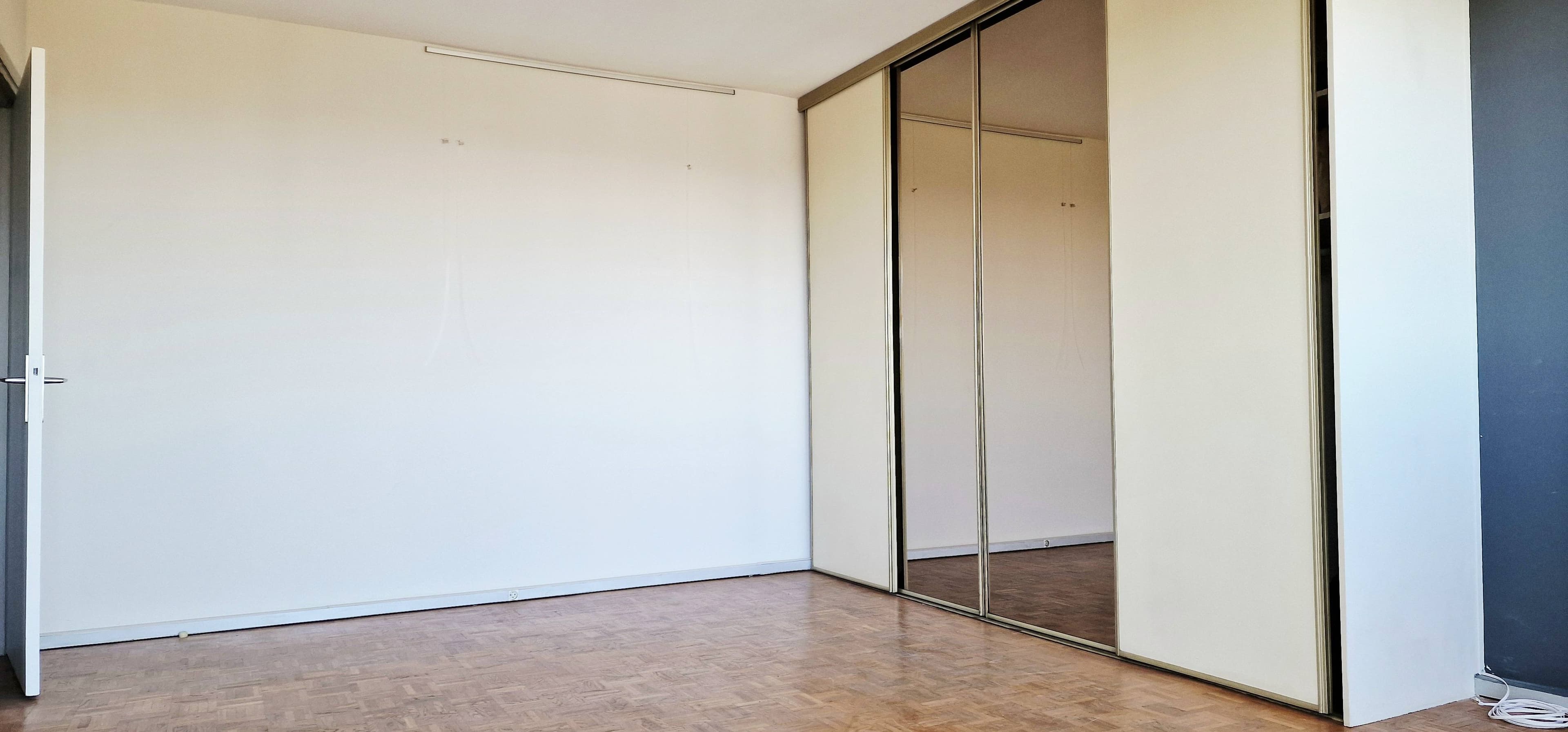 GRAND APPARTEMENT T2 AVEC BALCONS PARKING ET CAVE - Photo 9