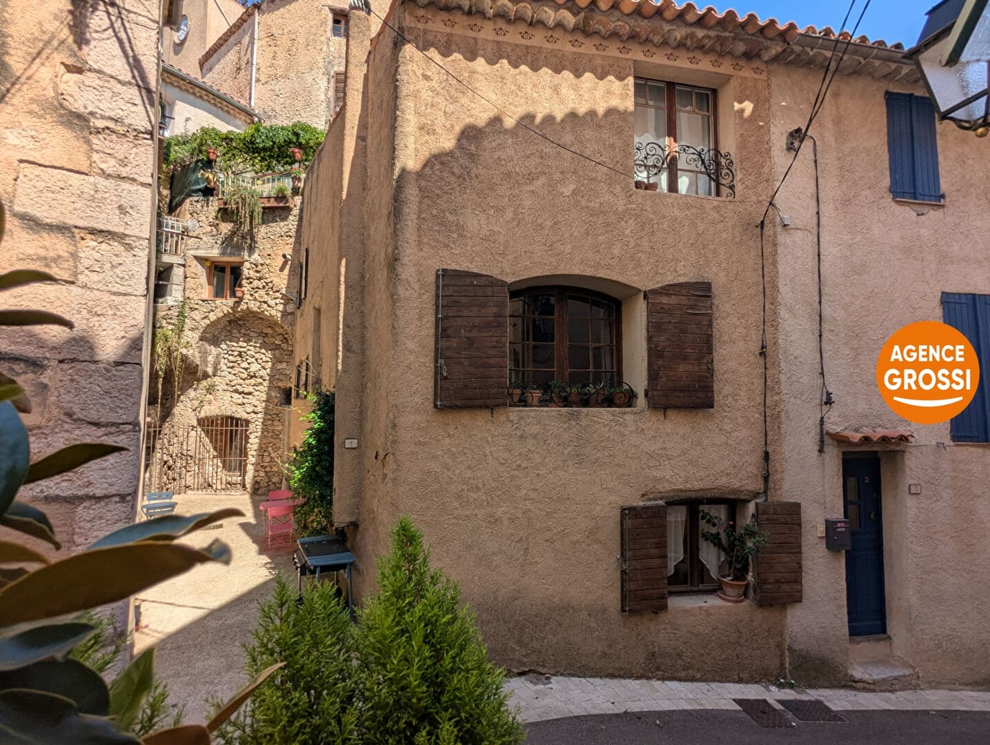 VILLECROZE, charmante maison de village de 4 pièces et mezzanine - Photo 2
