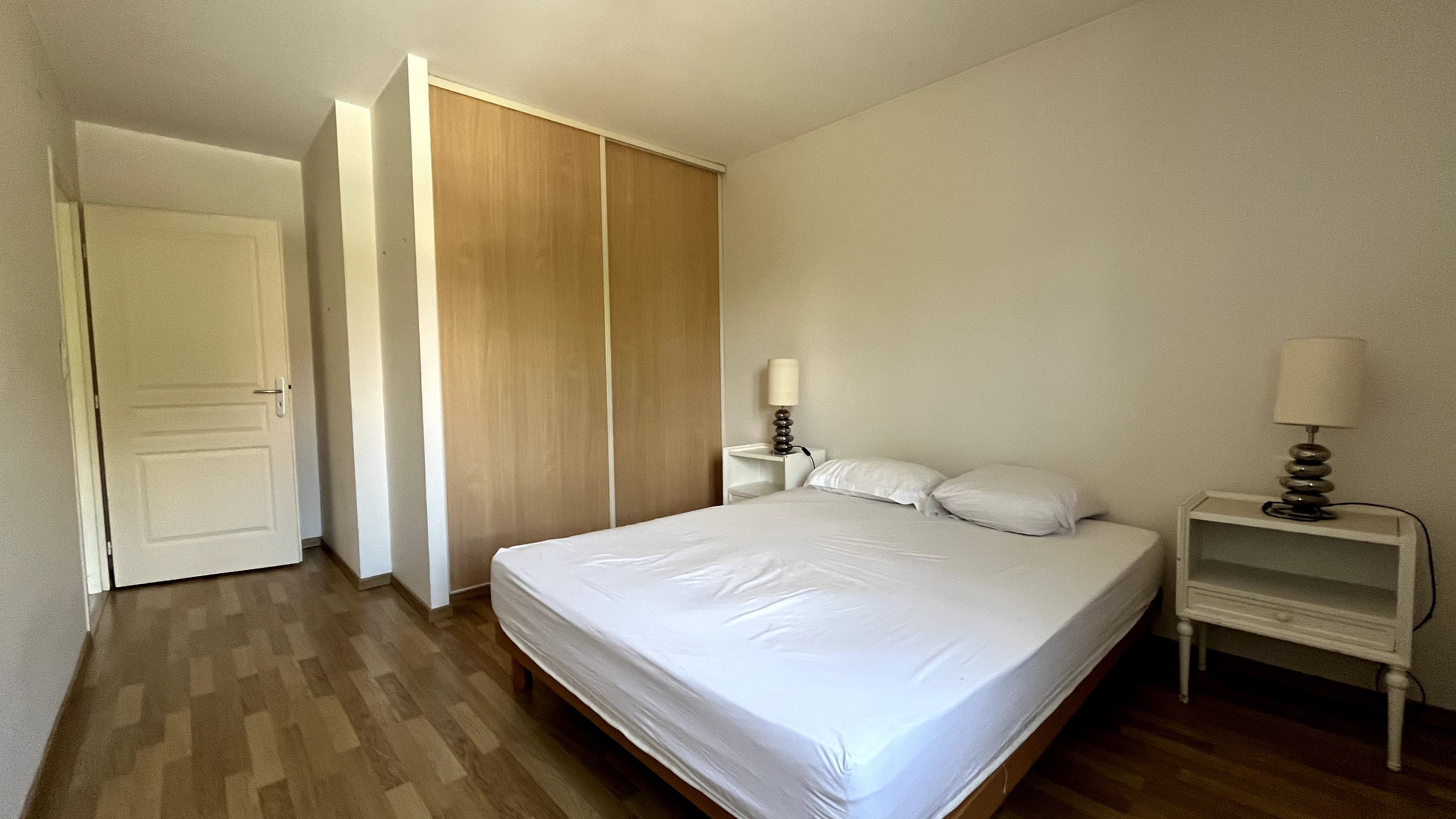 Maison familiale + studio individuel 176 m2 quartier résidentiel - Photo 6