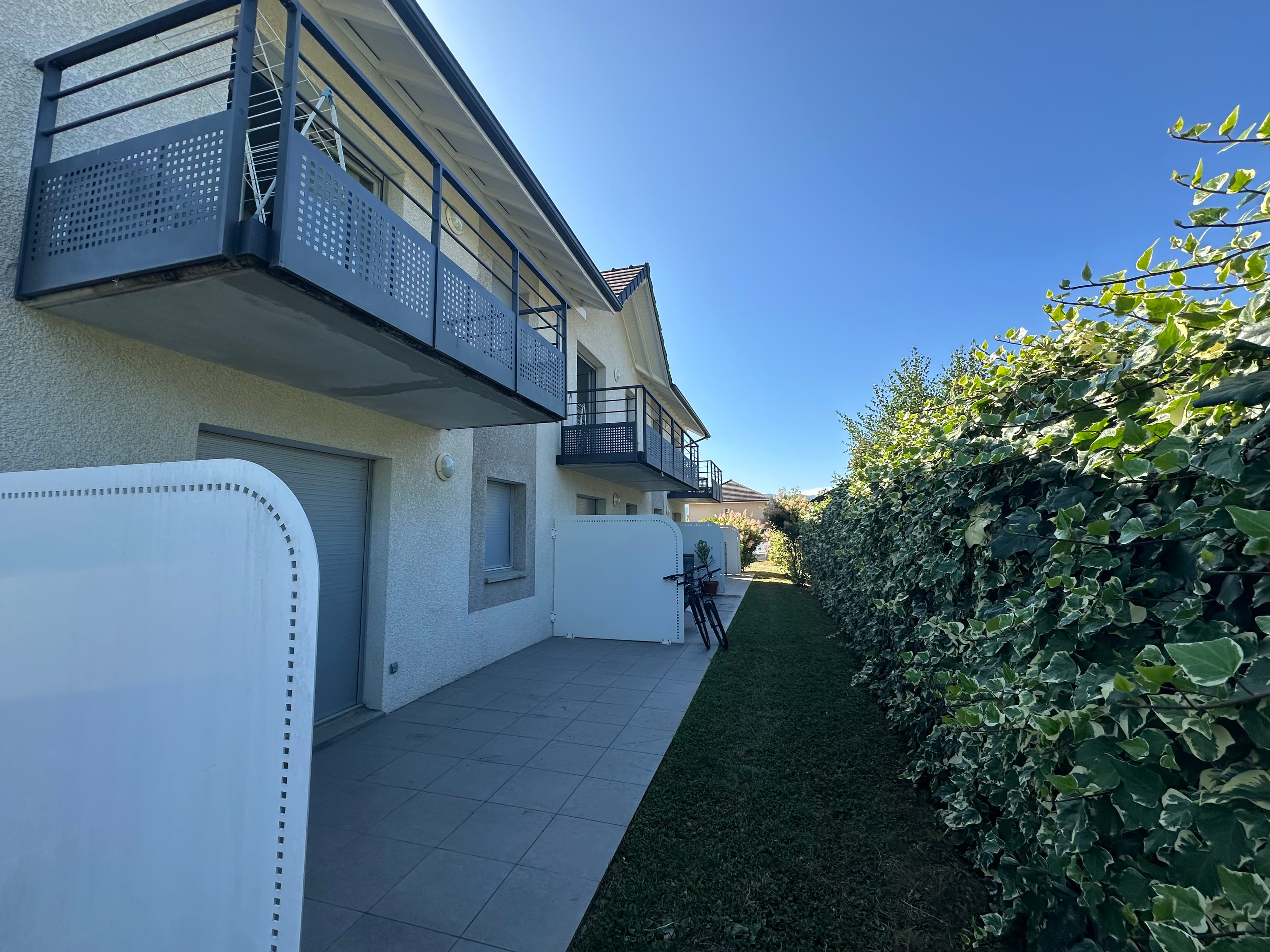 Appartement T2 meublé avec terrasse et parking La Motte-Servolex - Photo 8