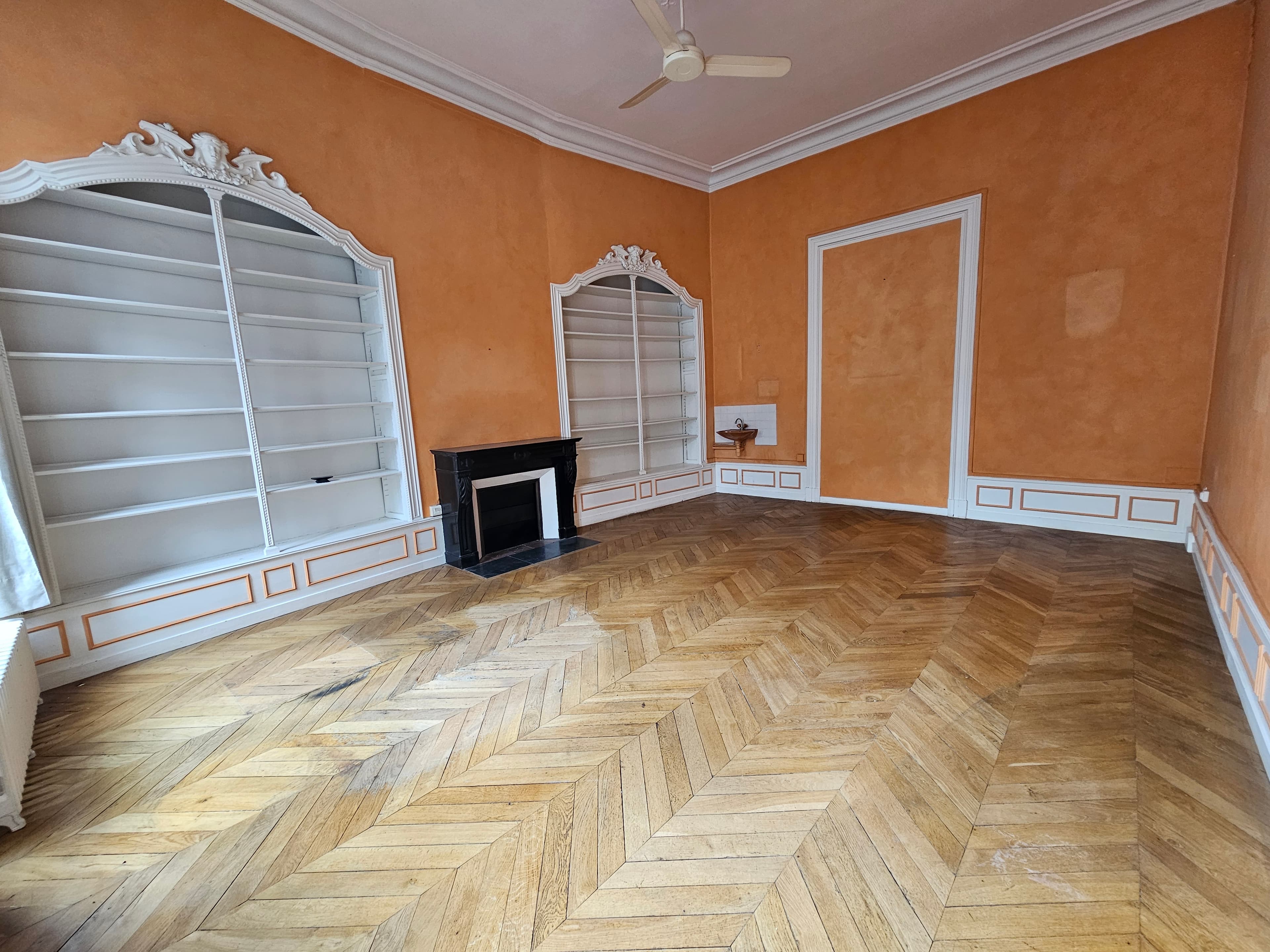 Bureaux 170 m² 950 € HC Hôtel Particulier RIOM XVIIIème siècle - Photo 7