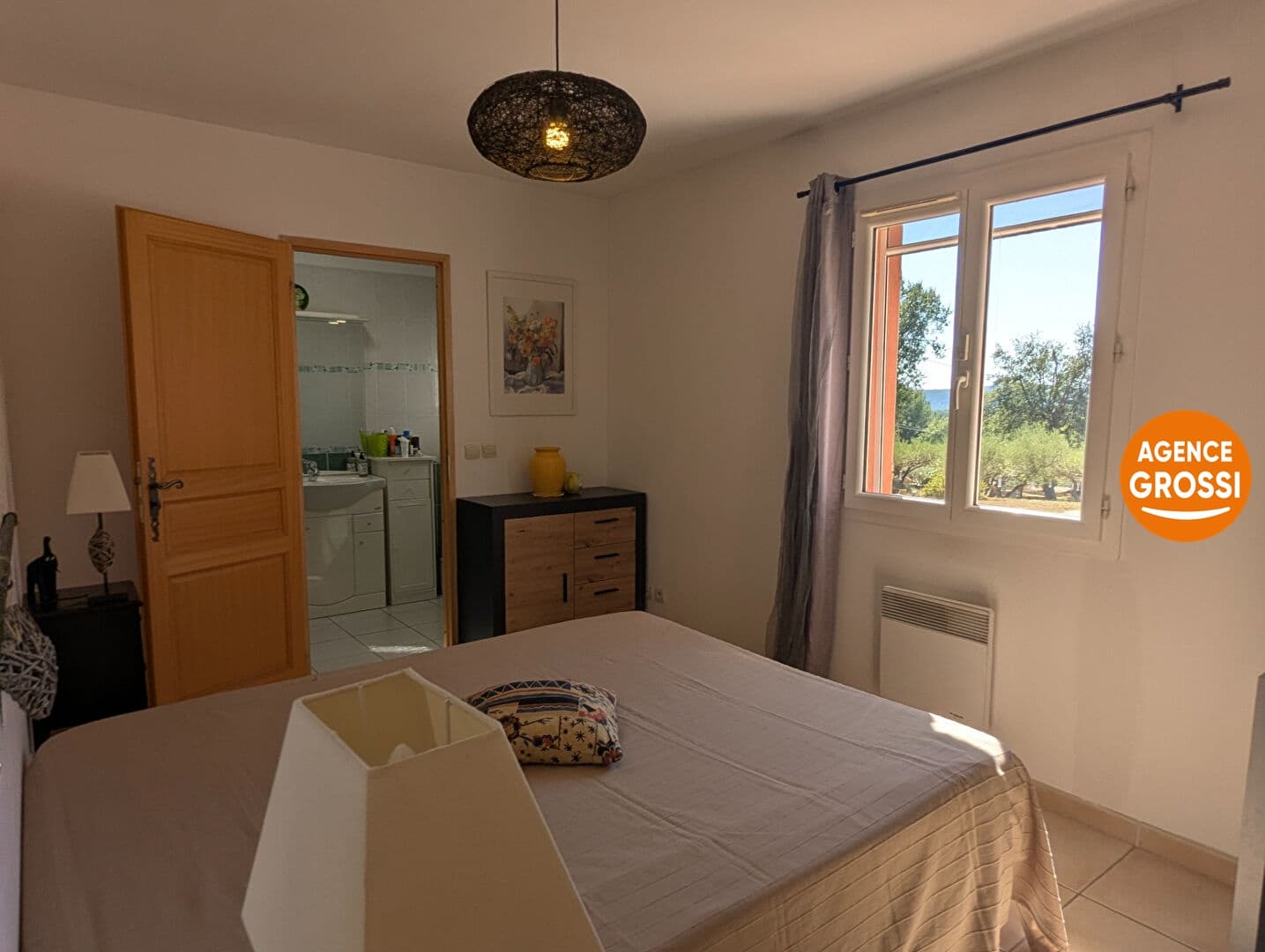 VILLECROZE, villa avec piscine, vue campagne sur terrain 7715m² - Photo 5