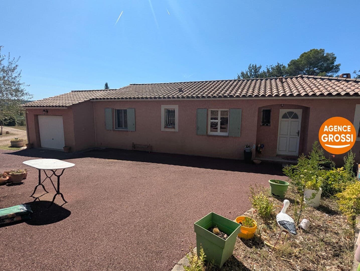 VILLECROZE, villa avec piscine, vue campagne sur terrain 7715m² - Photo 9