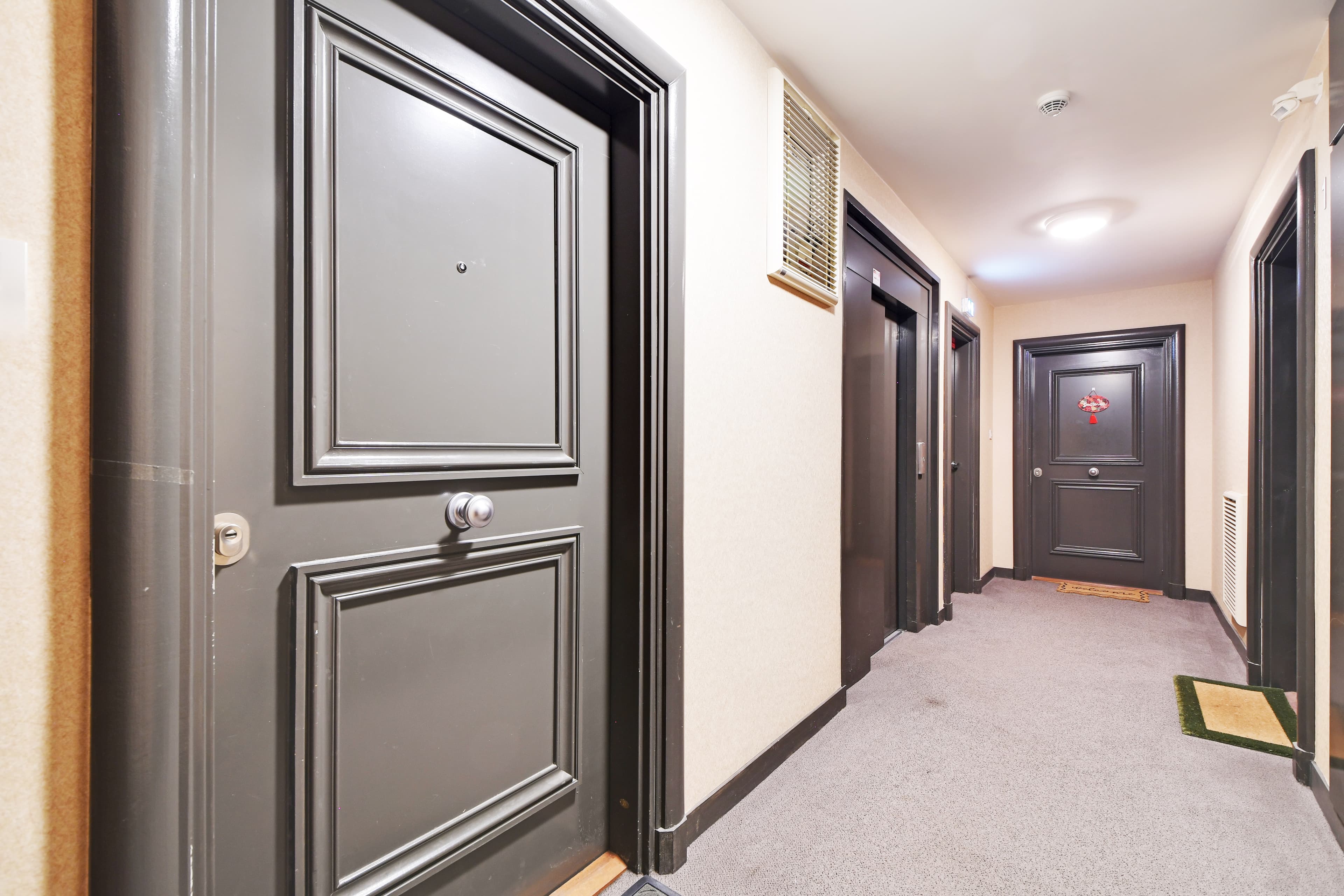 Exclusivité Appartement 3 pièces - Place de la Colonne - Photo 9