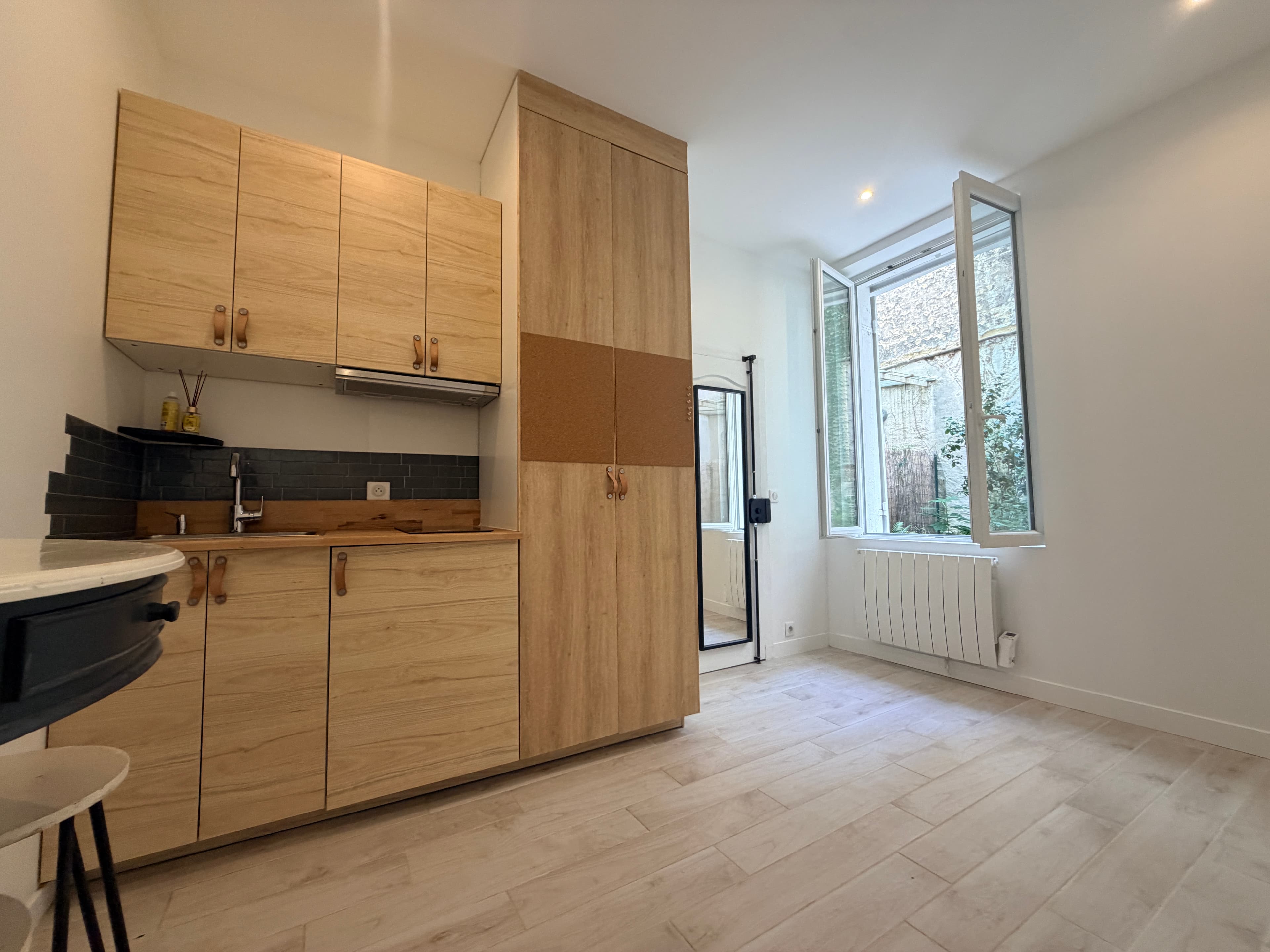 STUDIO ideal invesstisseurs ou pied à terre - rue Benard - Photo 2