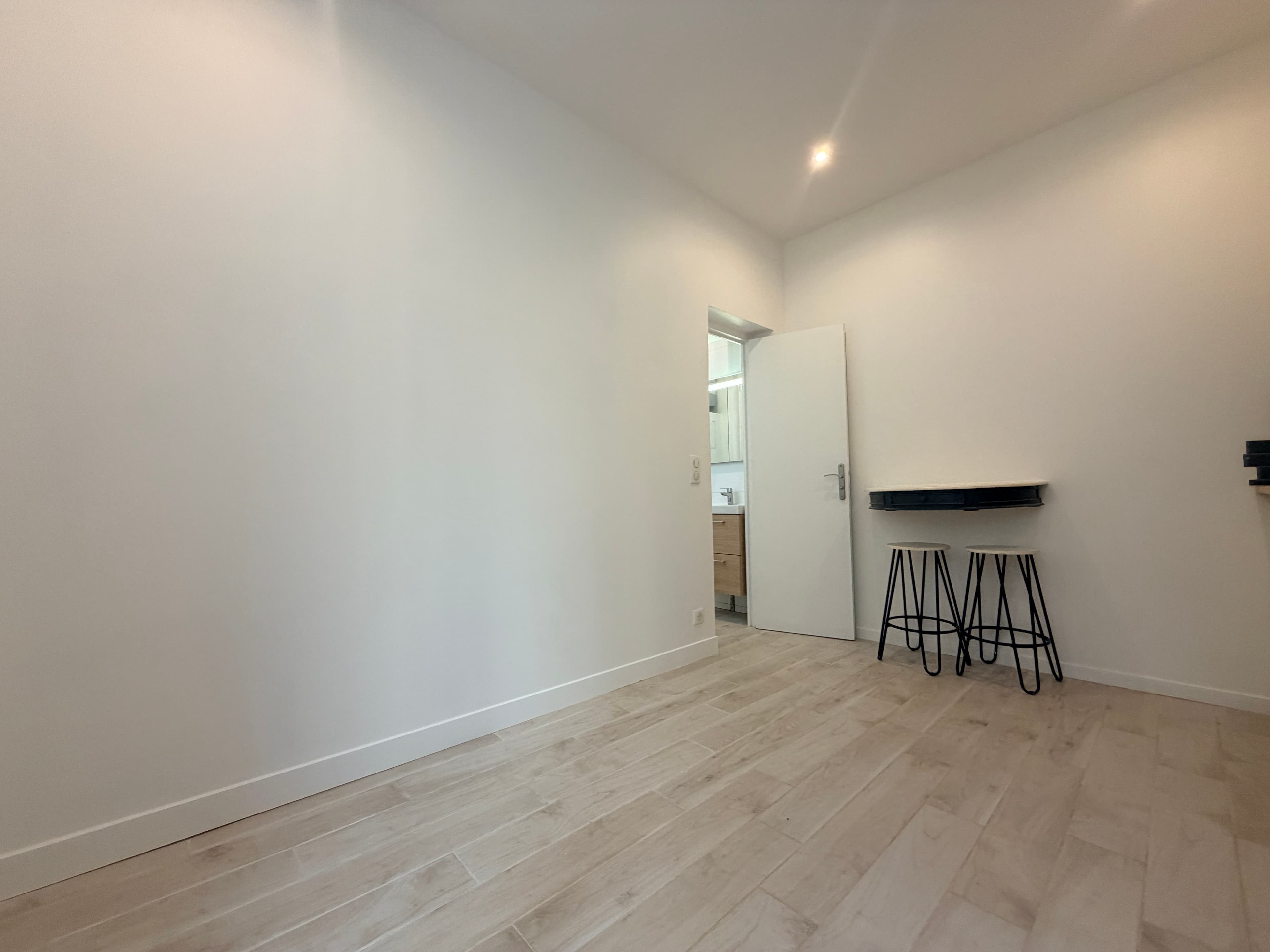 STUDIO ideal invesstisseurs ou pied à terre - rue Benard - Photo 8