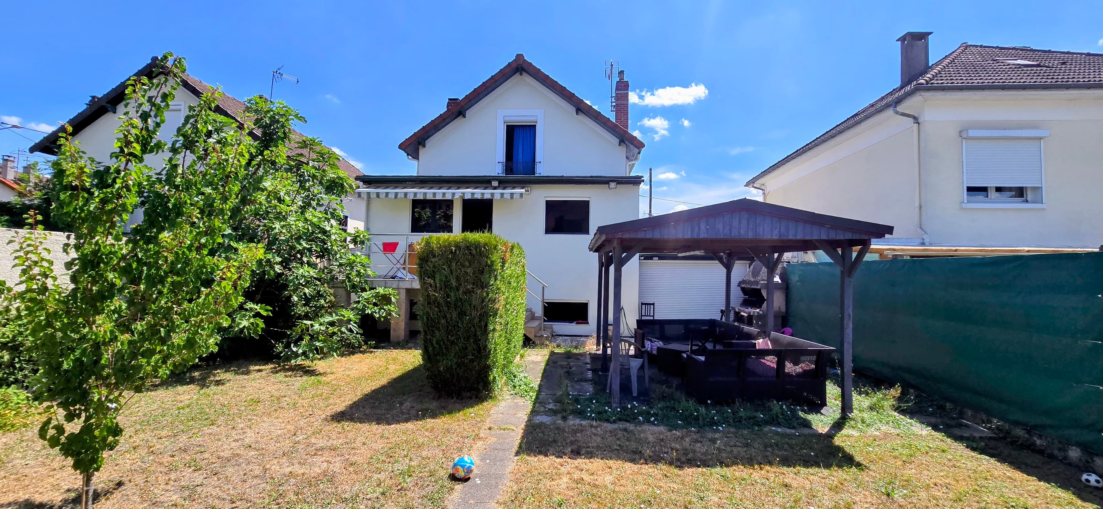 Ravissante maison de 142 m² avec jardin & dépendance - Photo 10