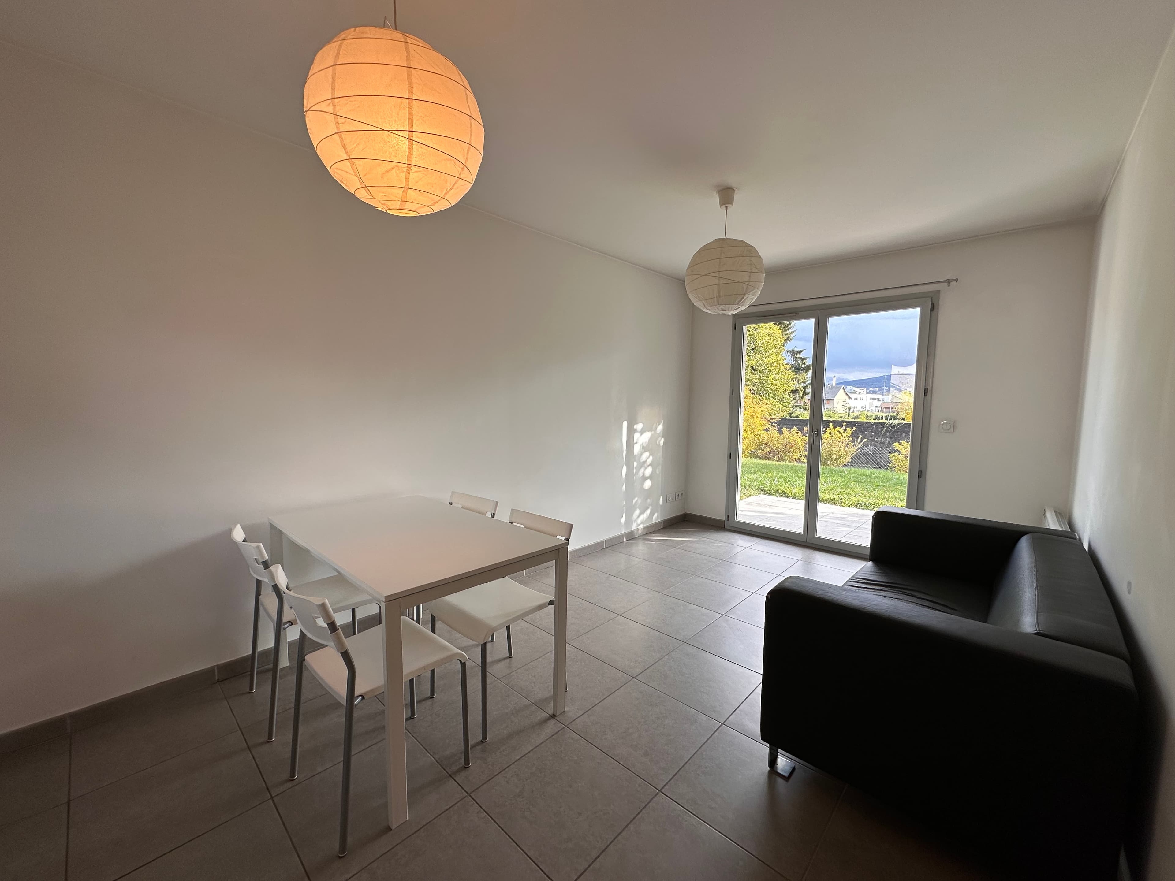 T2 meublé, terrasse, jardin et parking La Motte-Servolex - Photo 3
