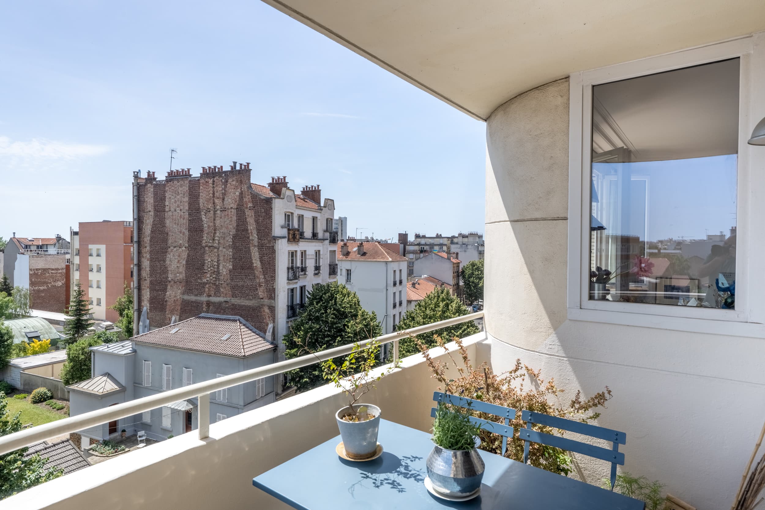 Appartement 4 pièces de 114 m2 avec balcon, cave et box - Photo 4