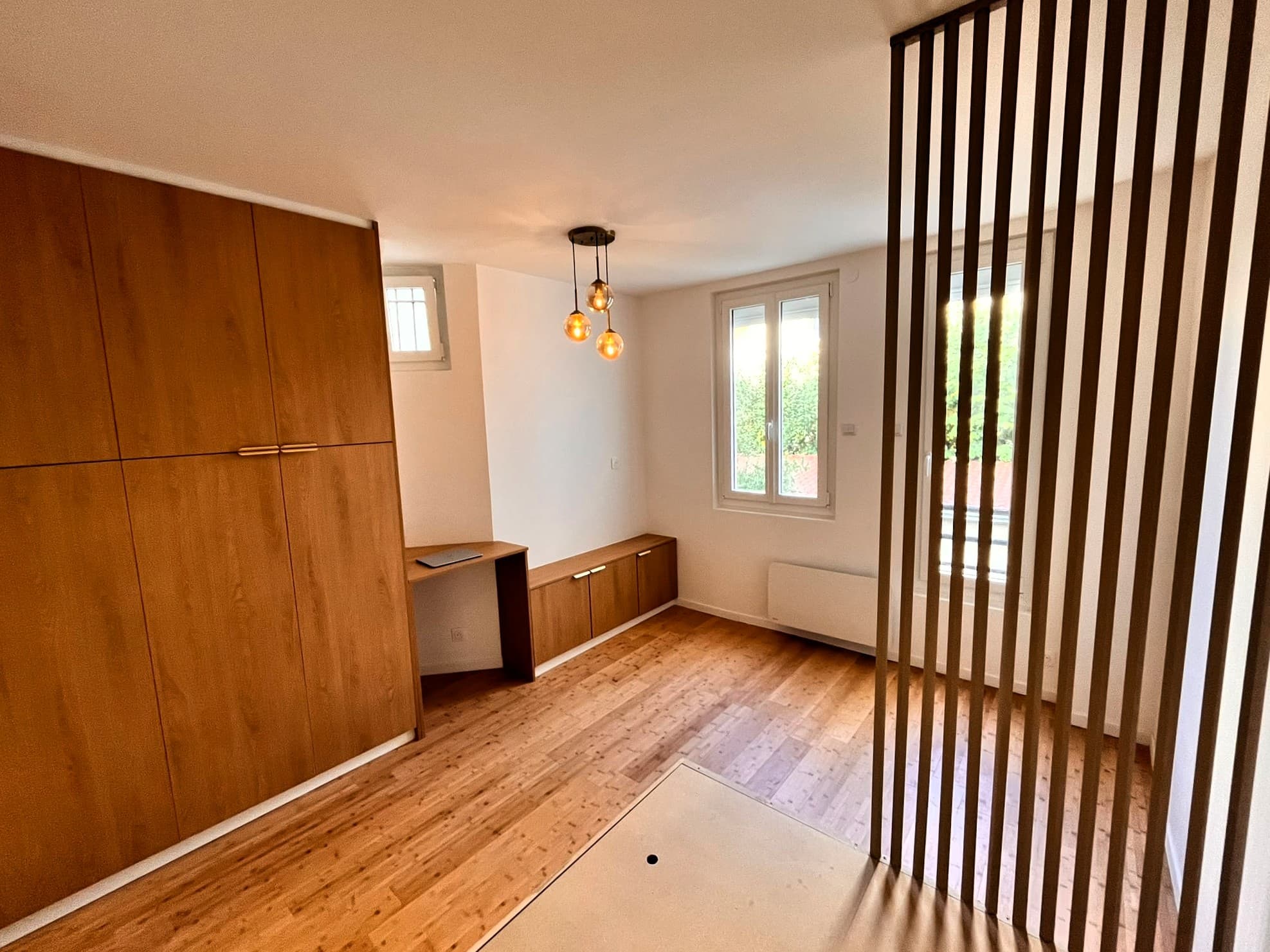 Studio rénové - Faubourg de l'Arche - Photo 3