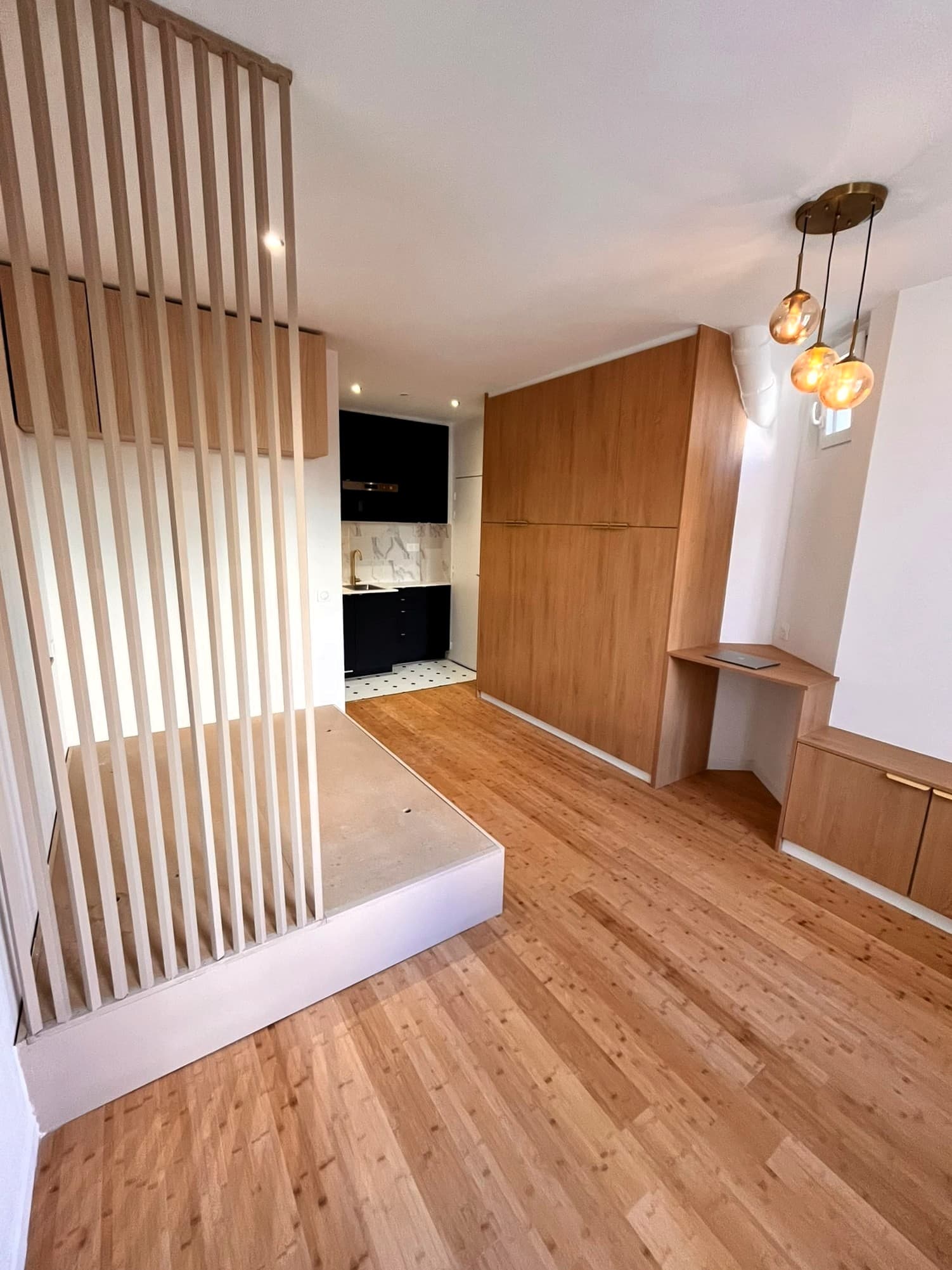 Studio rénové - Faubourg de l'Arche - Photo 2