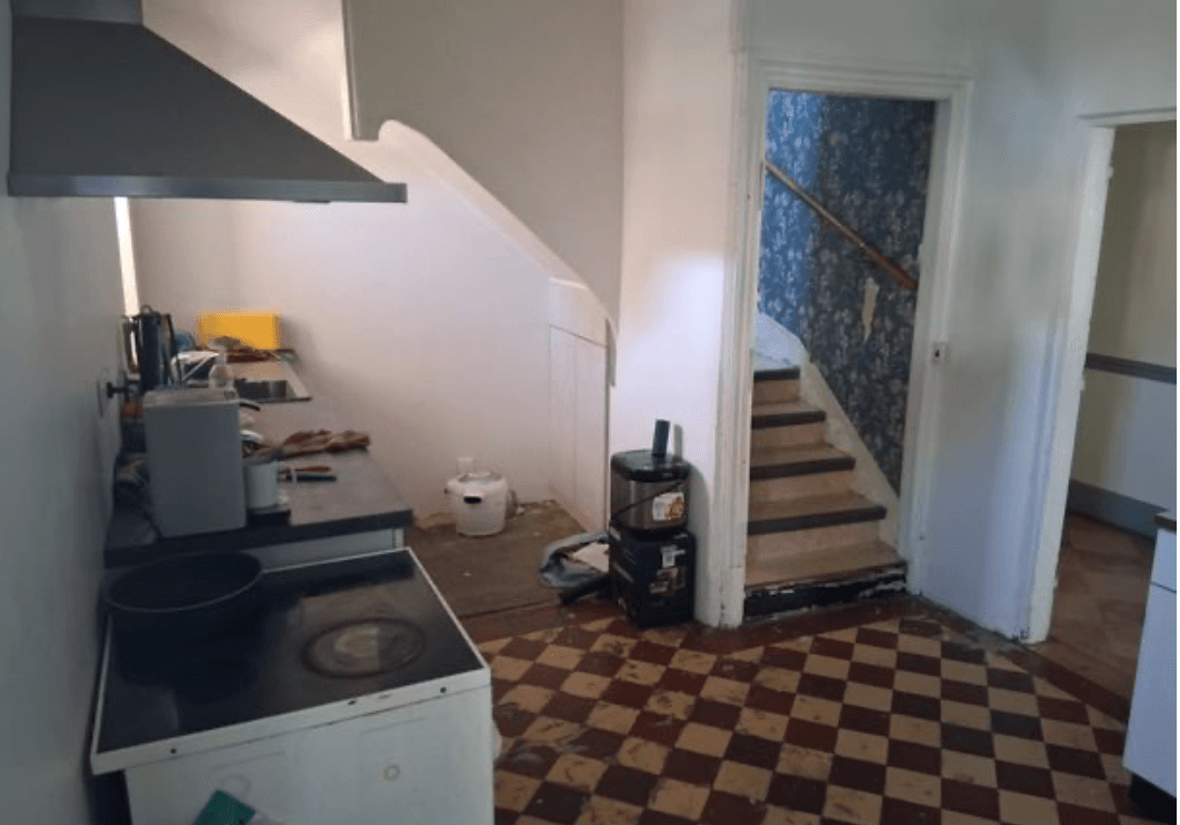 IDEAL INVESTISSEUR - 154m² - 5 CHAMBRES - GROS POTENTIEL - Photo 2