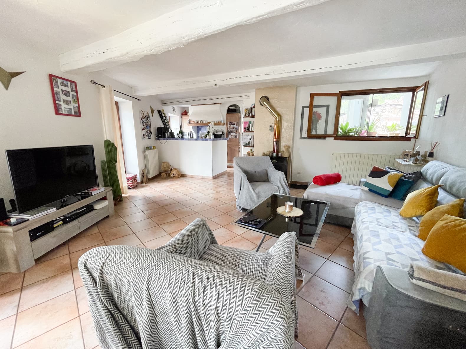 Sospel, à vendre, charmant et spacieux appartement. - Photo 3