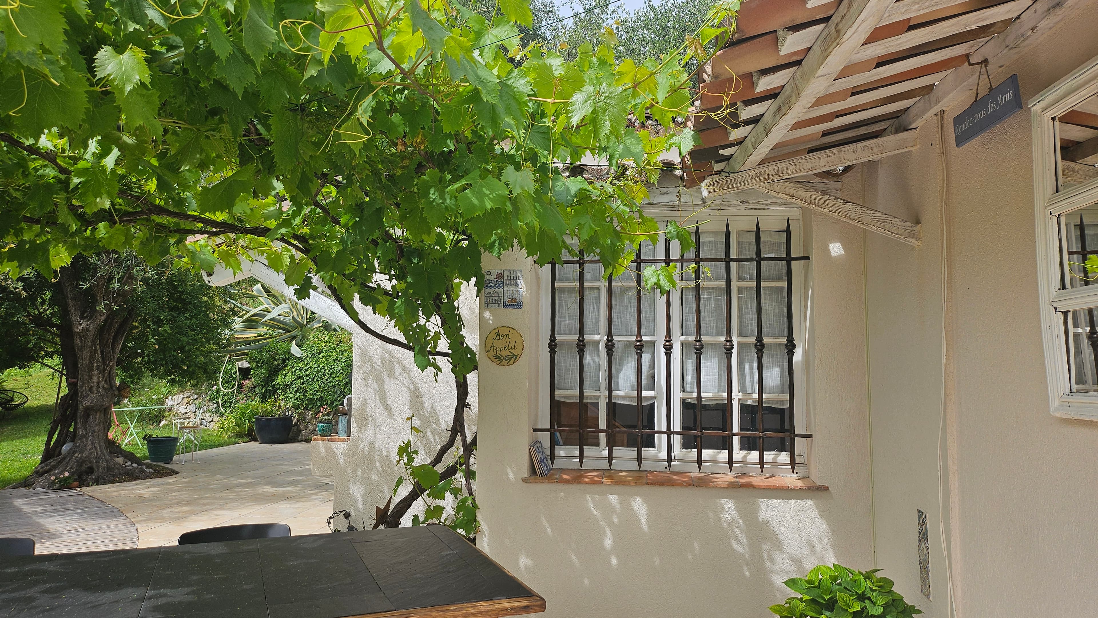 NICE (Rimiez) Maison de charme sur 2 565 m² de terrain paysager - Photo 2