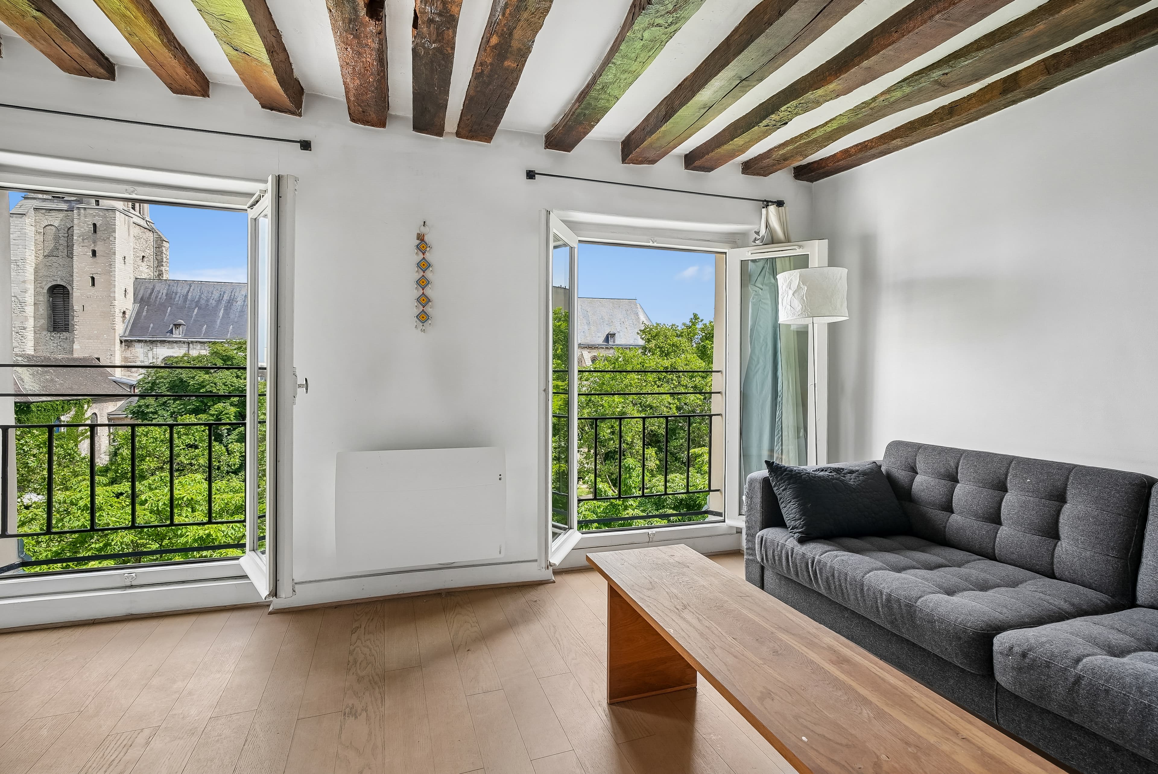 PARIS 6 - 2 PIECES 42 M2- VUE EGLISE SAINT GERMAIN DES PRES - Photo 3