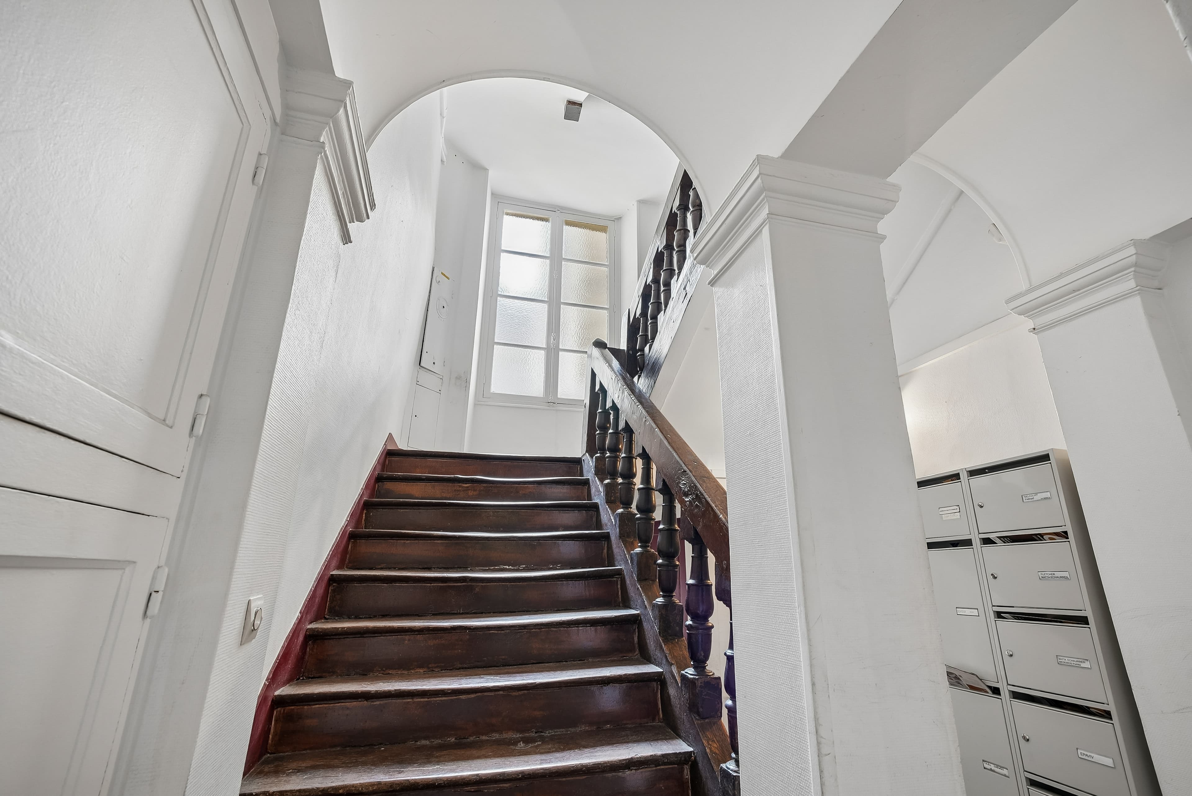 PARIS VI - 2 PIECES 42 M2- VUE EGLISE SAINT GERMAIN DES PRES - Photo 7