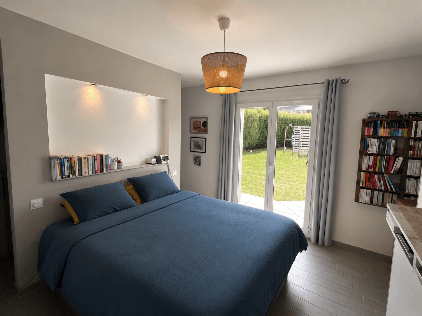 À VENDRE - SUPERBE MAISON FAMILIALE À SAINT-CYR-DE-FAVIÈRES - Photo 9