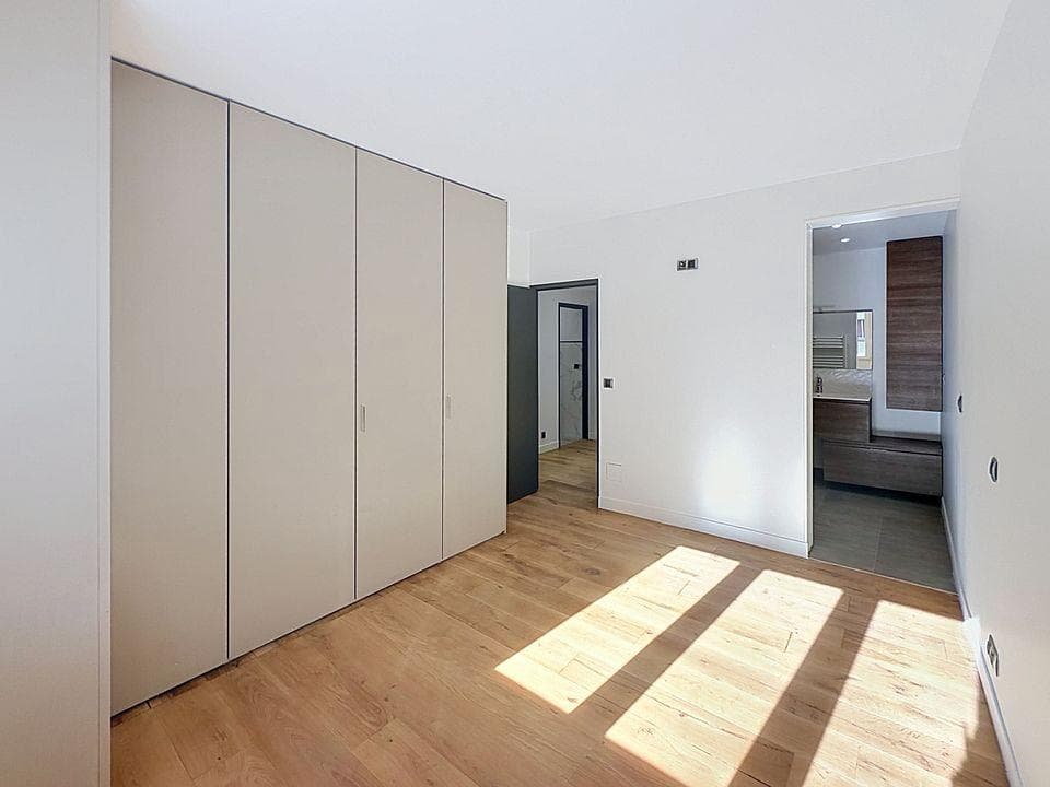 NEUILLY SUR SEINE - BEAU 4 PIECES DE 100 M CARRE - Photo 8