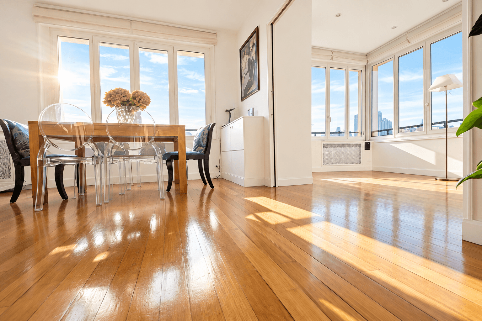 Neuilly Saint-James - appartement baigné de lumière, vue dégagée - Photo 2