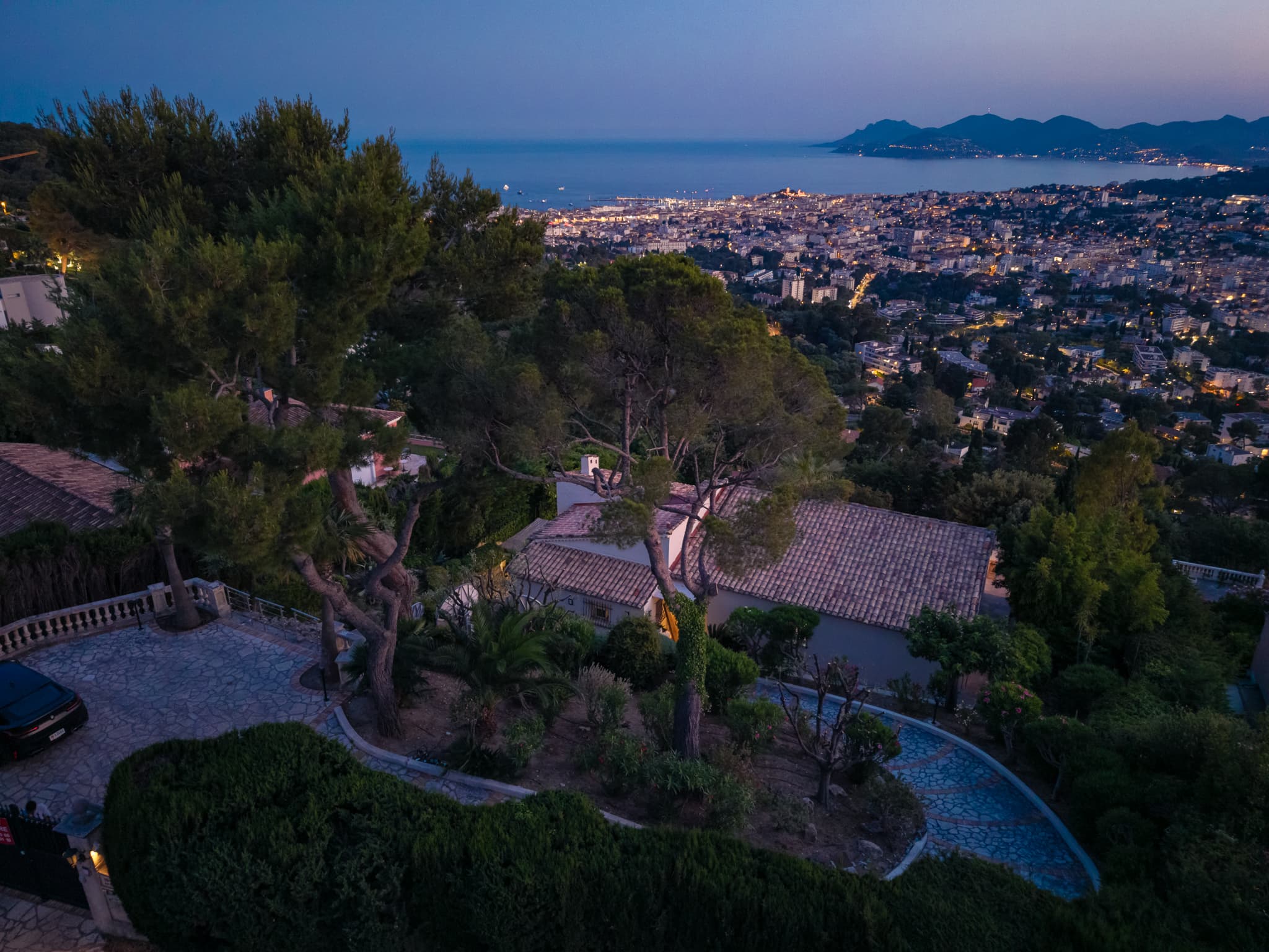 Magnifique villa provençale avec permis de construire purgé - Photo 2