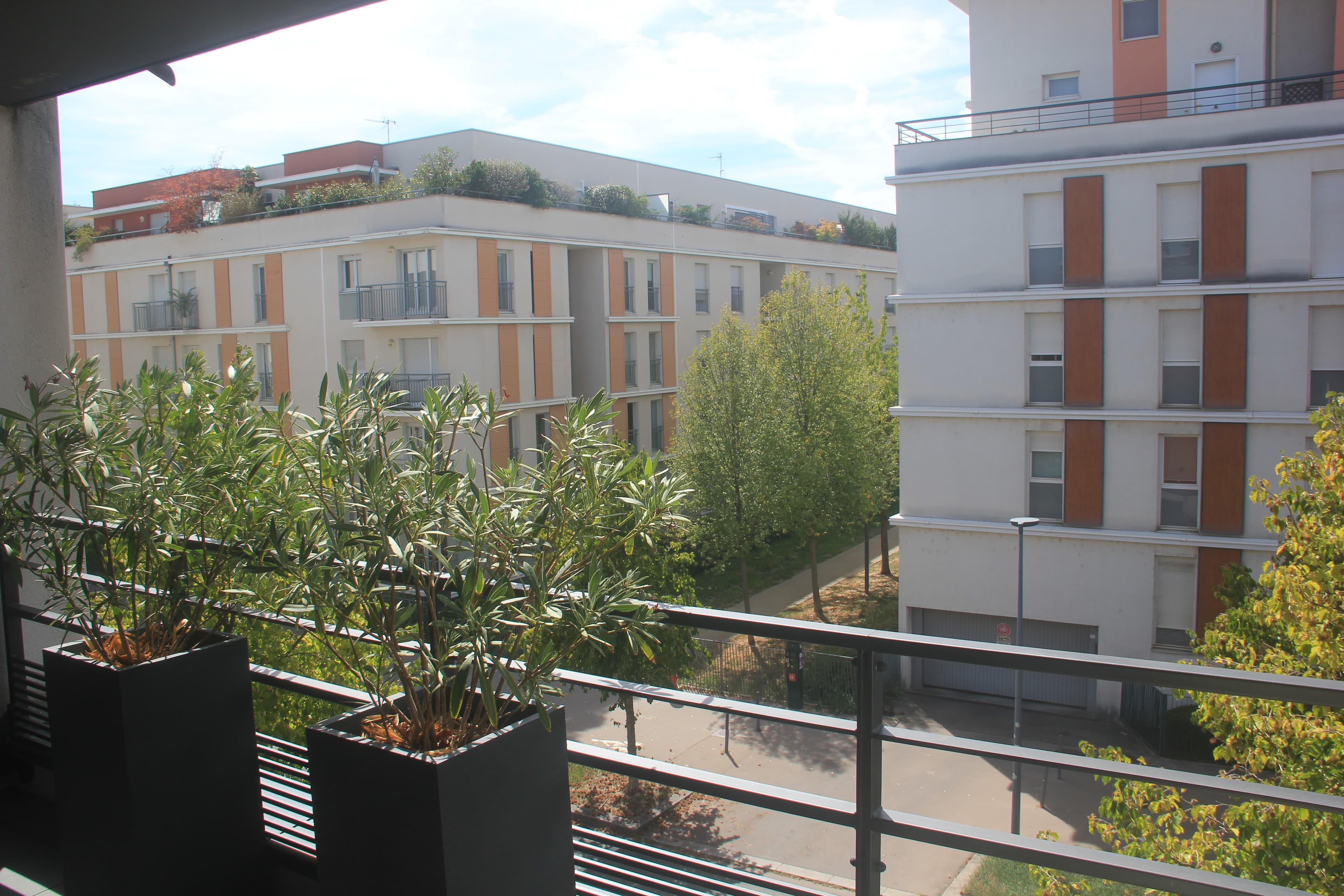 ST-ÉTIENNE CITE DU DESIGN - T3 RÉCENT CLIMATISÉ AVEC GARAGE - Photo 5