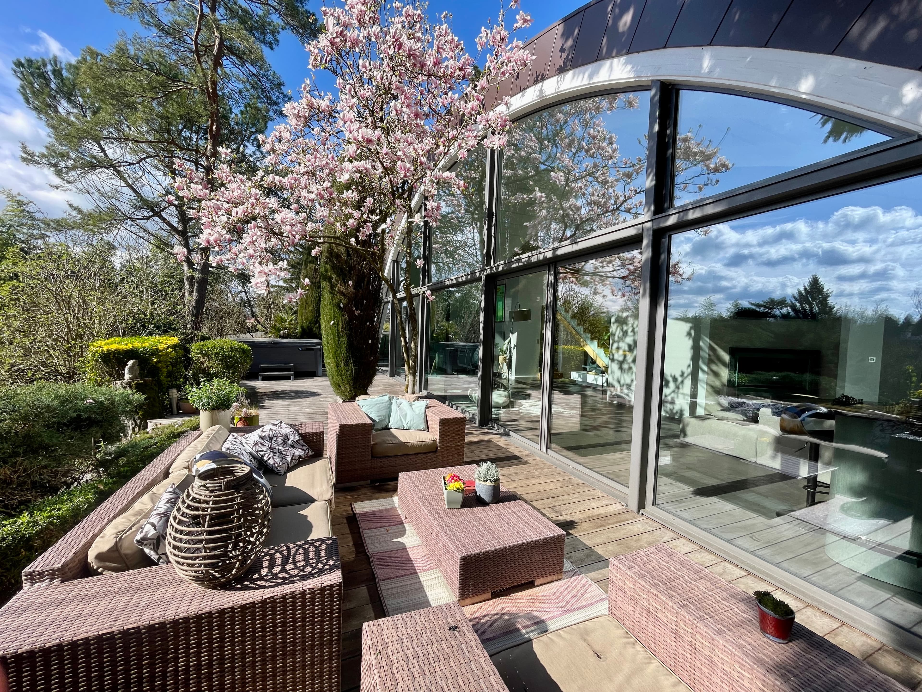 Villa contemporaine d'exception sur 2000 m2 de terrain Piscine - Photo 2