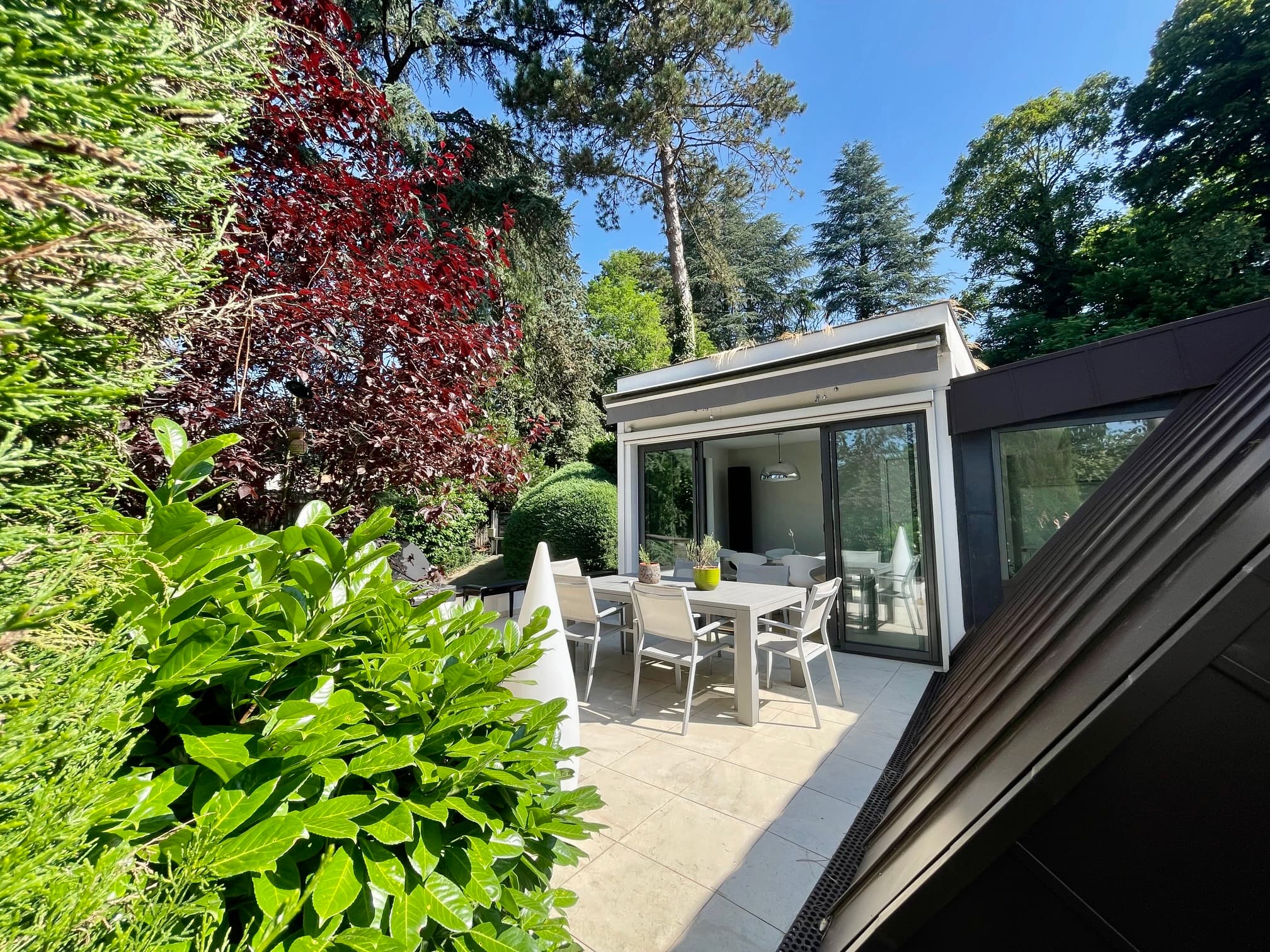 Villa contemporaine d'exception sur 2000 m2 de terrain Piscine - Photo 4