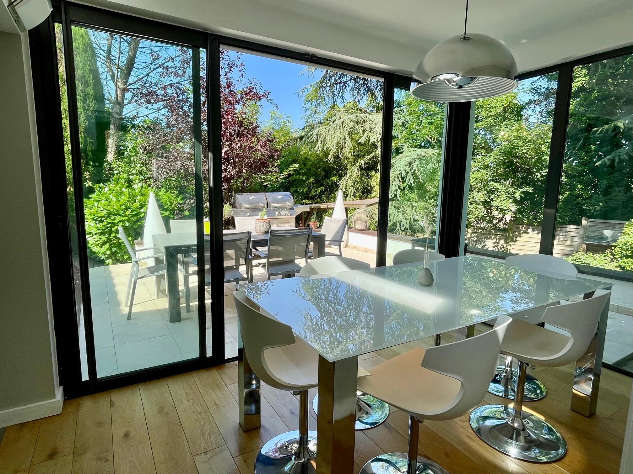 Villa contemporaine d'exception sur 2000 m2 de terrain Piscine - Photo 5
