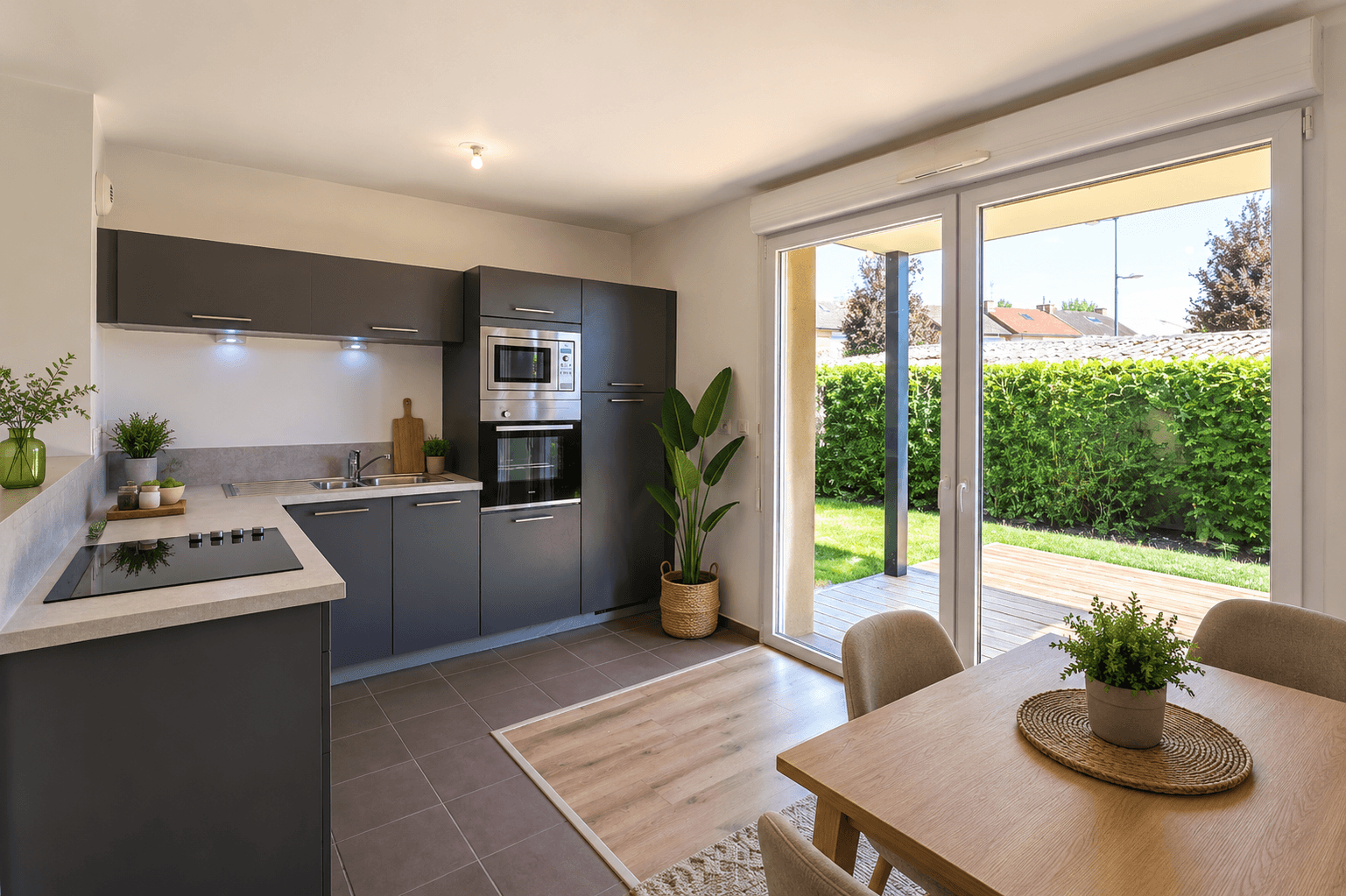 T3 avec jardin privatif de 60m², terrasse, parking privé - Photo 2