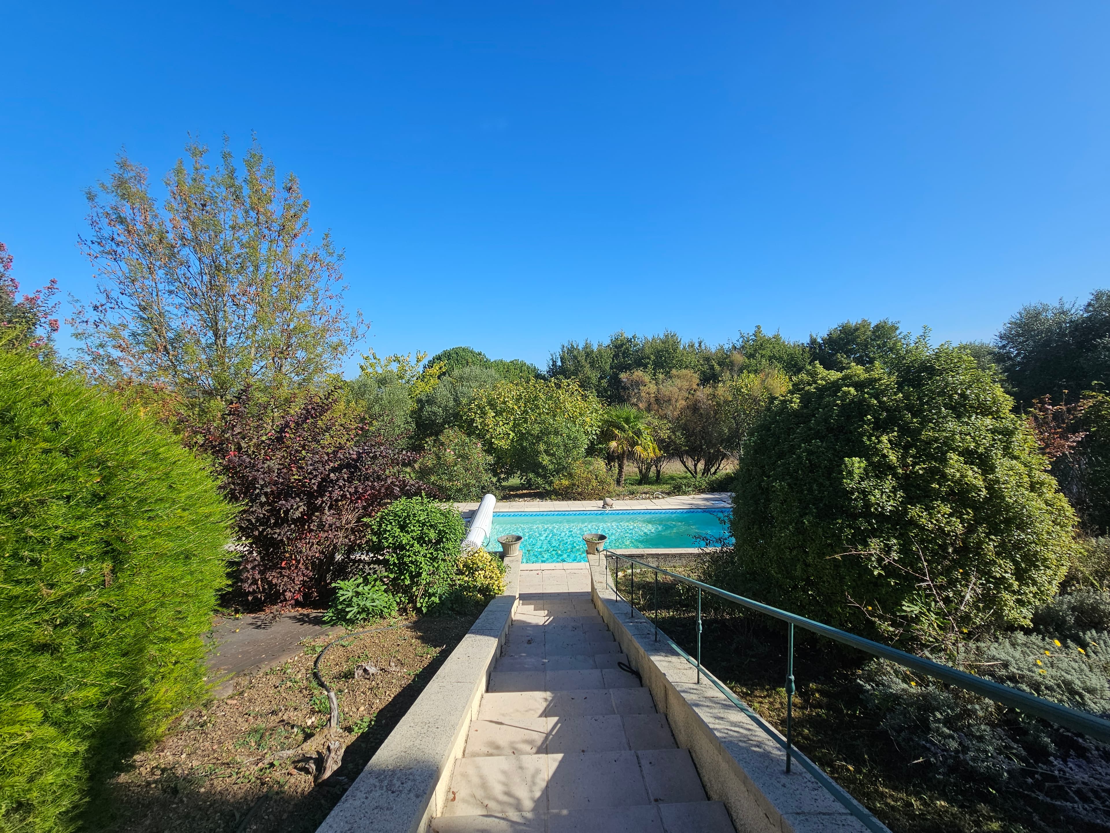 Maison de 150 m² avec piscine - Photo 2