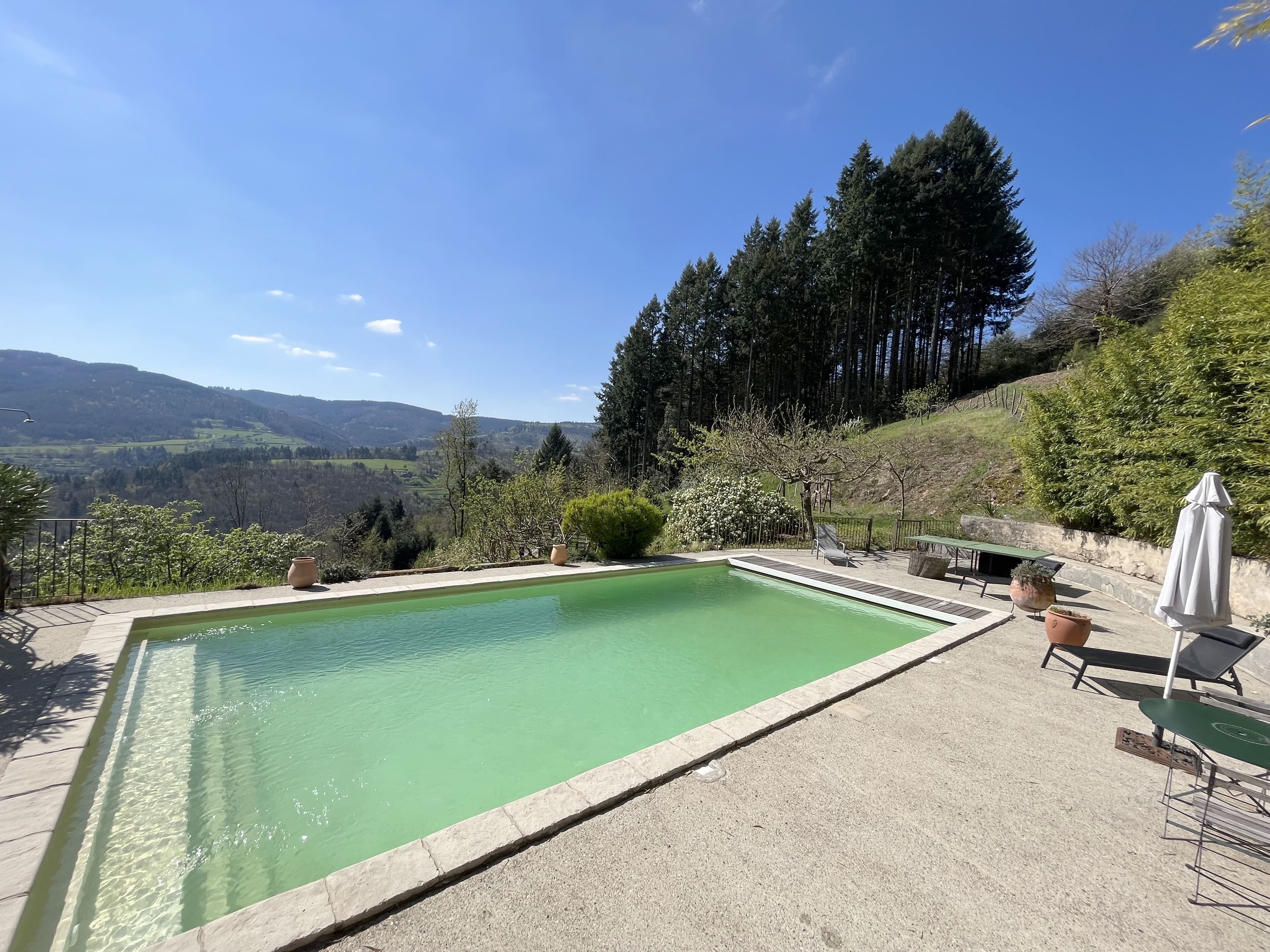 Authentique ensemble immobilier sur environ 1 hectare 89 ares - Photo 2