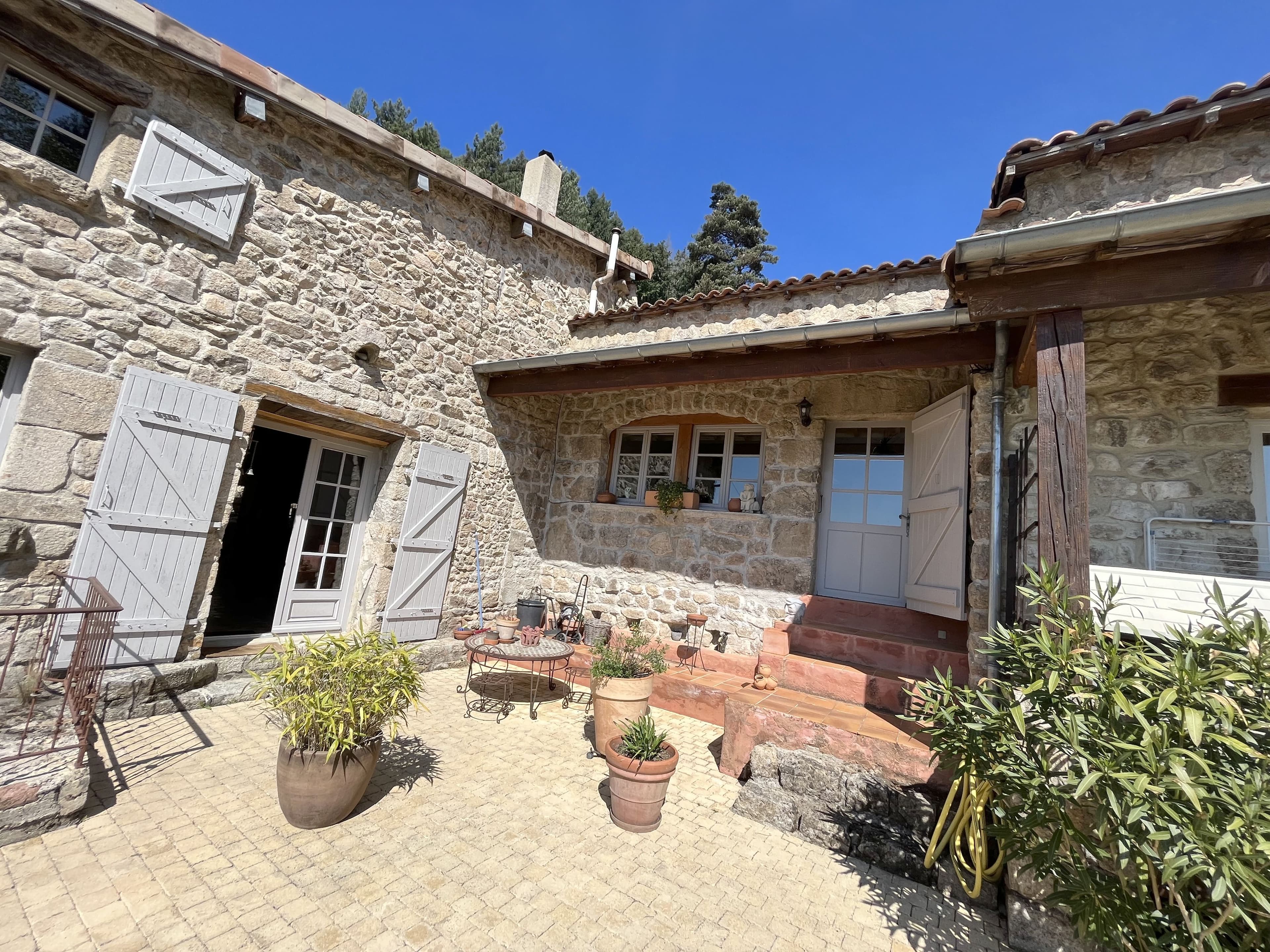 Authentique ensemble immobilier sur environ 1 hectare 89 ares - Photo 6