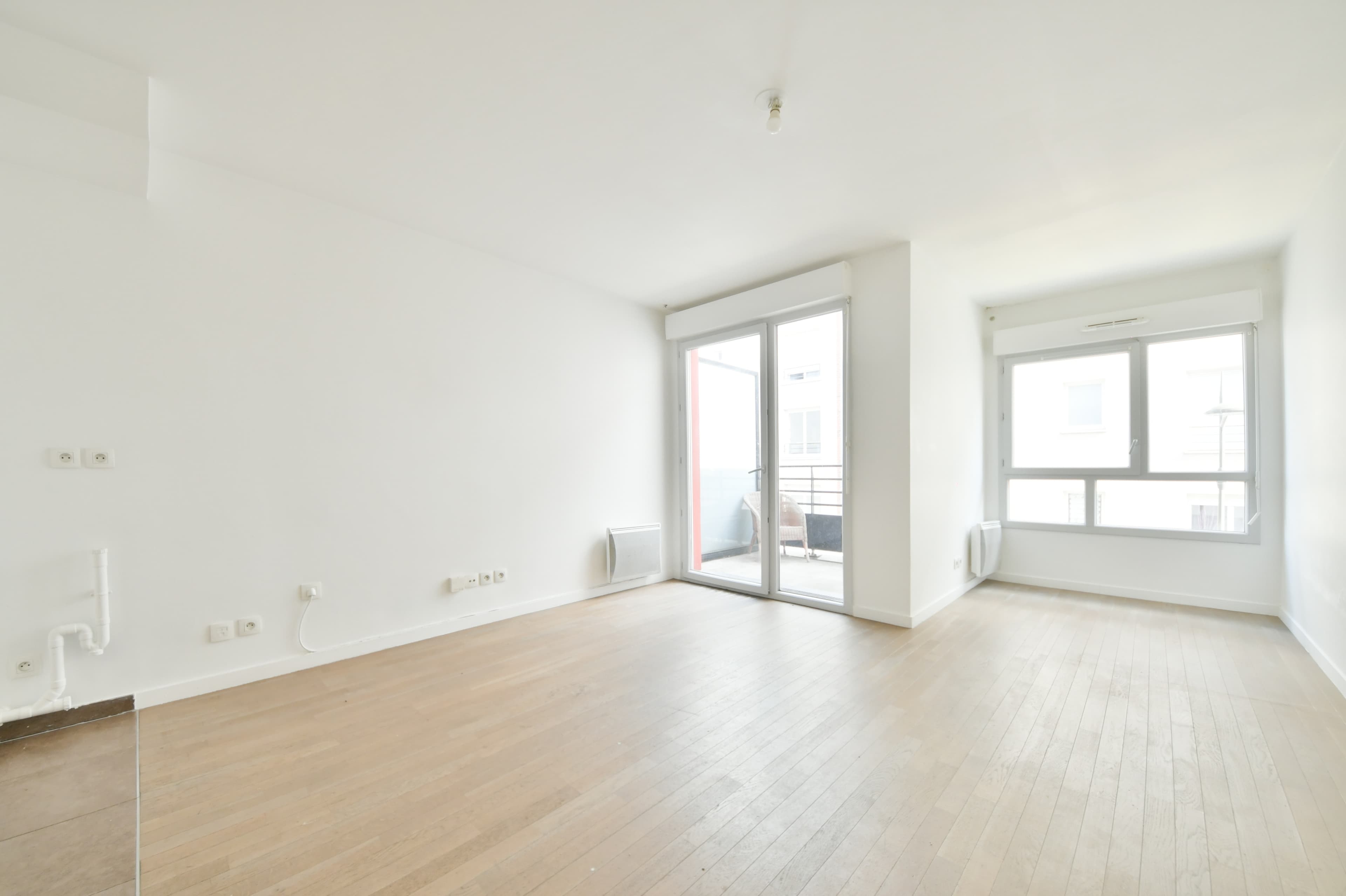 Appartement 2 Pieces avec terrasse à moins de 2 minutes du métro - Photo 3