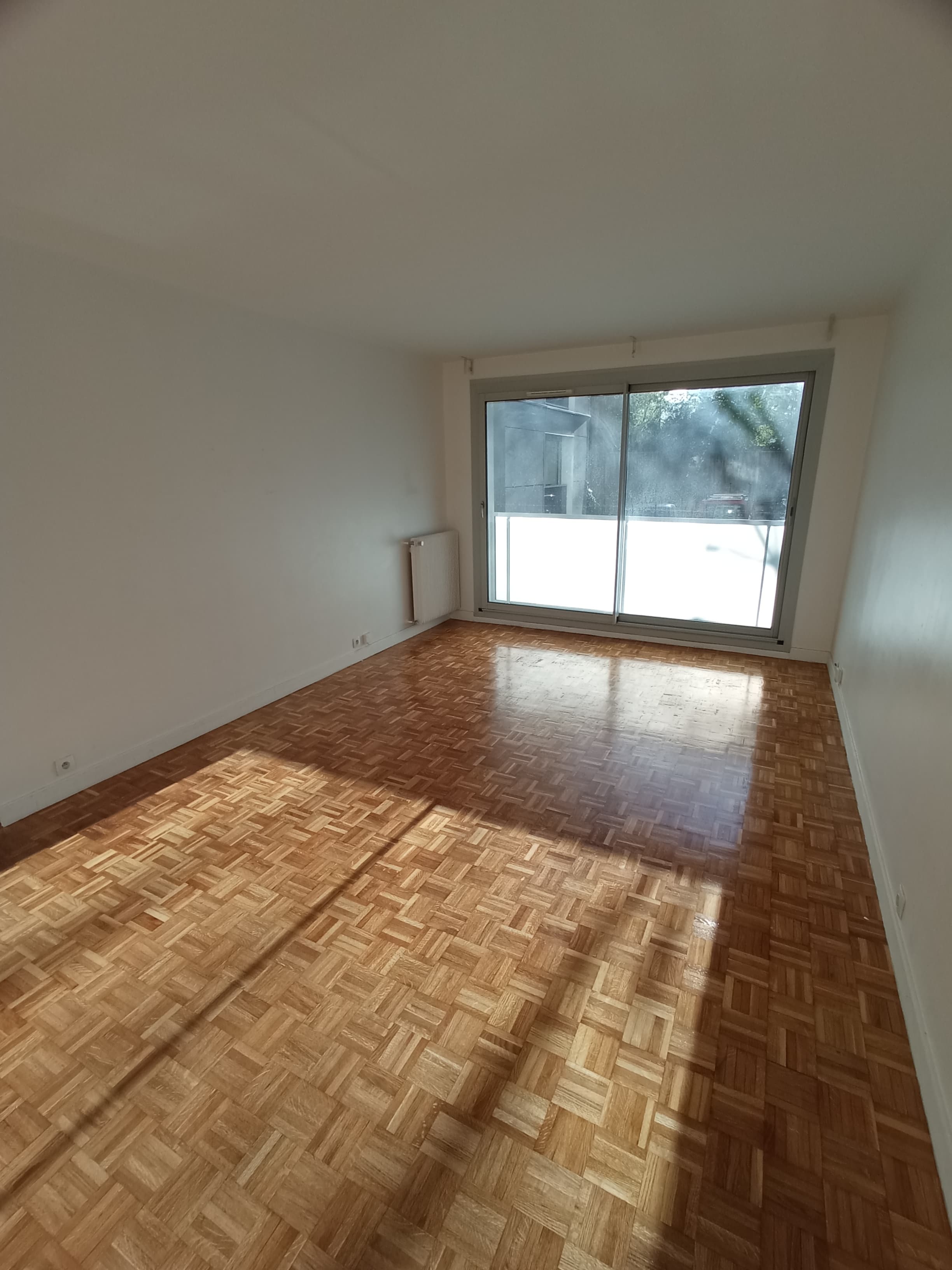 Bel appartement de 3 pièces dans une résidence sécurisée - Photo 2