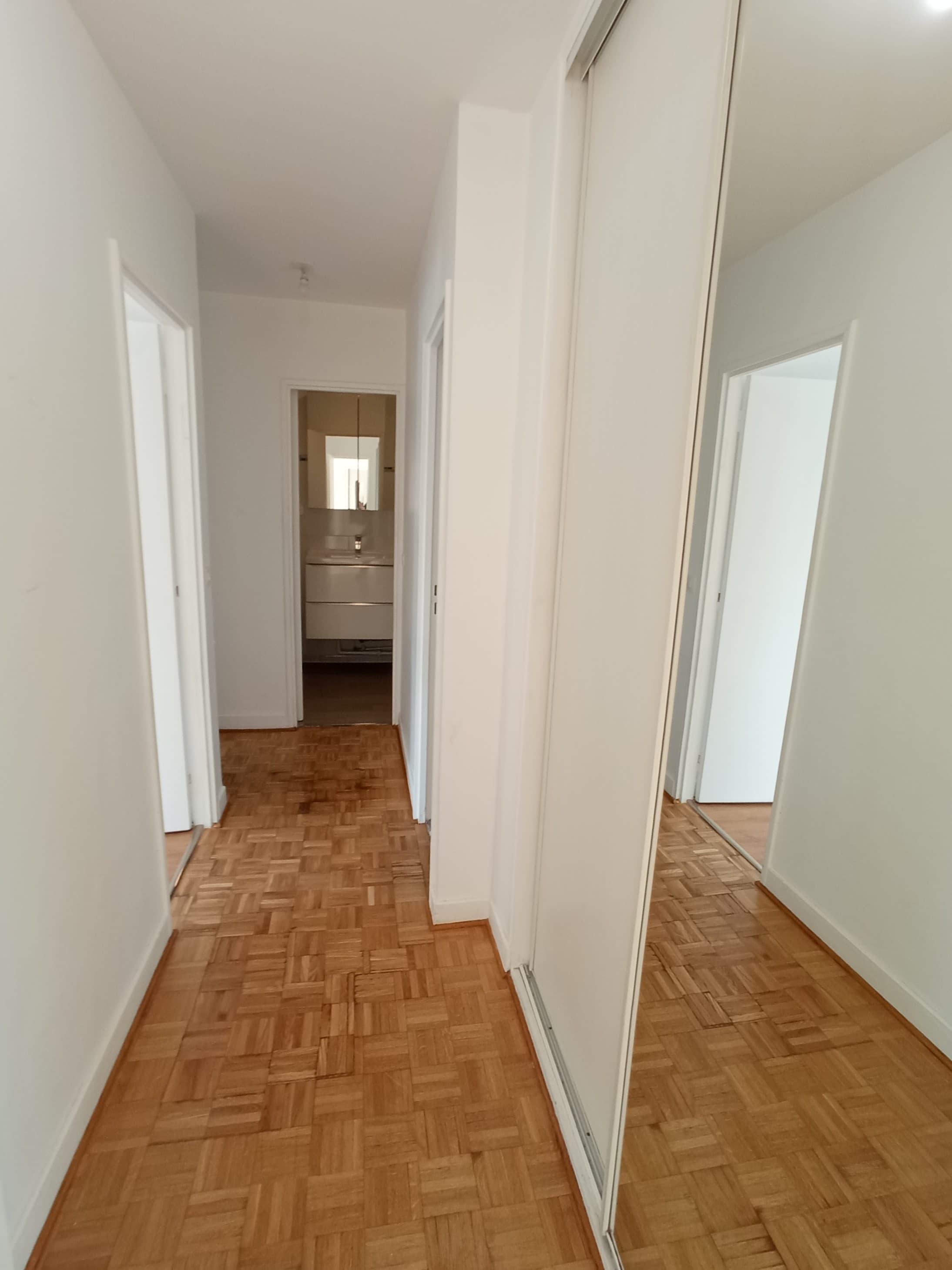 Bel appartement de 3 pièces dans une résidence sécurisée - Photo 7