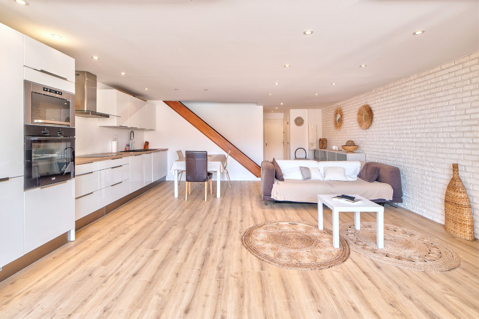 Un art de vivre unique a Cannes Duplex avec terrasse et vue mer - Photo 5